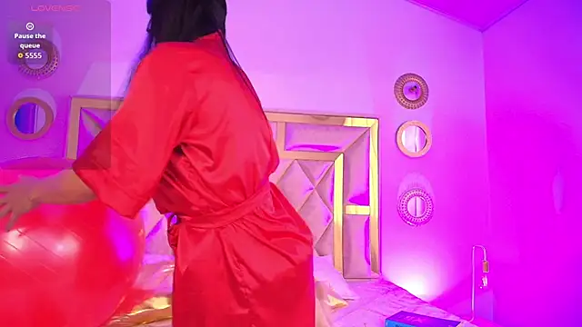 Snapshot of Emma_Sanz__ chatting on 02/10/26, 12:31 Emma Sanz online show from 02/10/26, 12:31