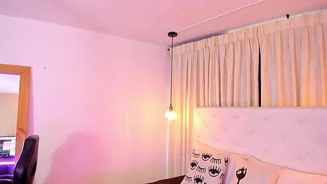 Snapshot of Demon_lala chatting on 02/10/26, 12:20 Demon lala online show from 02/10/26, 12:20