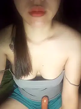 Yui-Ch1682 online show from 04/22/26, 09:49