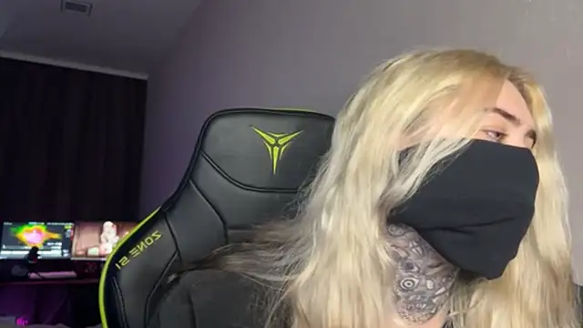 Snapshot of UnaXyling chatting on 02/07/26, 10:08 UnaXyling online show from 02/07/26, 10:08