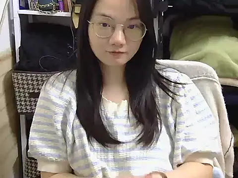Snapshot of xiaoxiaowan11 chatting on 03/08/26, 12:09 xiaoxiaowan11 online show from 03/08/26, 12:09