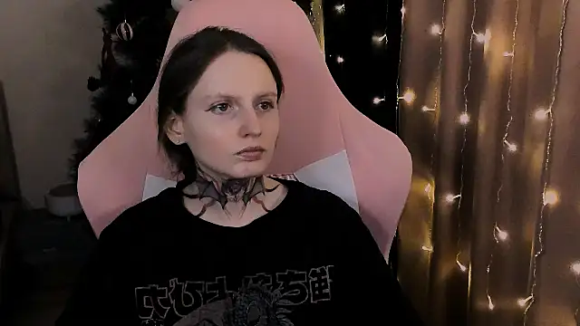 Snapshot of Onyxix chatting on 02/19/26, 06:59 Onyxix online show from 02/19/26, 06:59