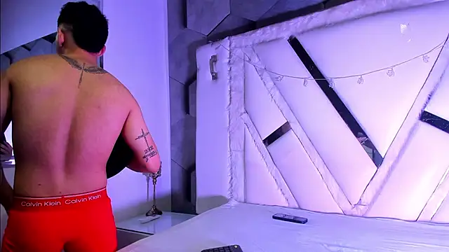 Snapshot of GoldenBoyM chatting on 02/06/26, 03:00 GoldenBoyM online show from 02/06/26, 03:00