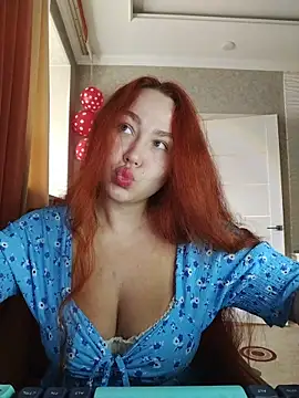 Snapshot of LolaaMint_ chatting on 02/20/26, 11:00 LolaaMint online show from 02/20/26, 11:00