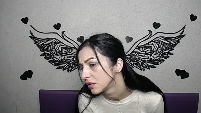 EvaClarkk online show from 04/07/26, 05:08