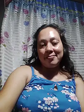 Snapshot of May_Bombs chatting on 02/19/26, 09:27 May Bombs online show from 02/19/26, 09:27