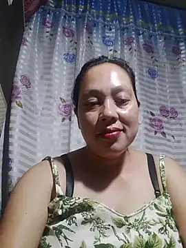 Snapshot of May_Bombs chatting on 03/01/26, 08:11 May Bombs online show from 03/01/26, 08:11