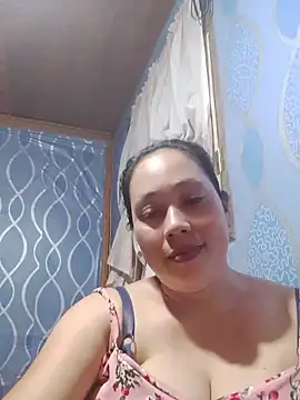 Snapshot of May_Bombs chatting on 05/26/26, 01:07 May Bombs online show from 05/26/26, 01:07