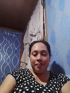 Snapshot of May_Bombs chatting on 06/09/26, 01:12 May Bombs online show from 06/09/26, 01:12