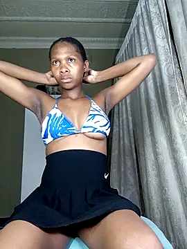 PussyFarrie online show from 04/19/26, 10:12