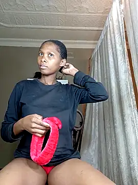 PussyFarrie online show from 04/21/26, 10:45