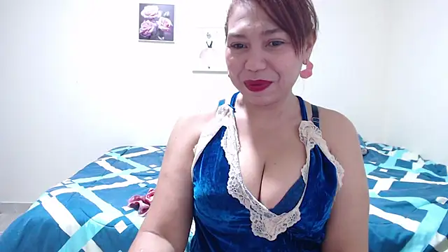 Snapshot of dannamomcerratt chatting on 04/30/26, 02:07 dannamomcerratt online show from 04/30/26, 02:07