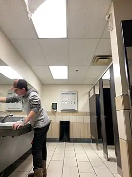 Horus1922 online show from 02/24/26, 05:55