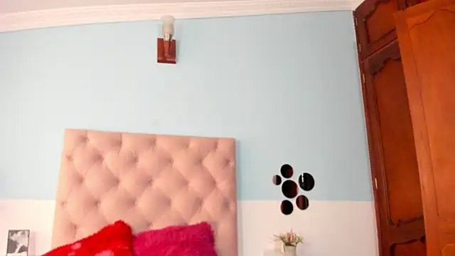 Zoe grey0 online show from 02/14/26, 01:30