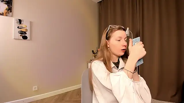 Snapshot of VictorMencia chatting on 02/25/26, 07:23 VictorMencia online show from 02/25/26, 07:23