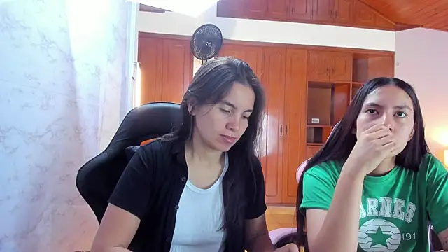 Snapshot of Emily_and_Soffy chatting on 02/05/26, 12:10 Emily and Soffy online show from 02/05/26, 12:10