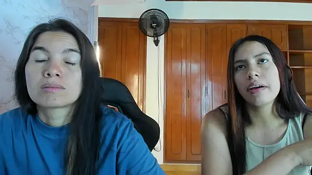 Snapshot of Emily_and_Soffy chatting on 02/11/26, 12:10 Emily and Soffy online show from 02/11/26, 12:10