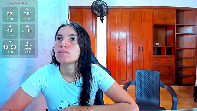 Emily and Soffy online show from 04/22/26, 12:18