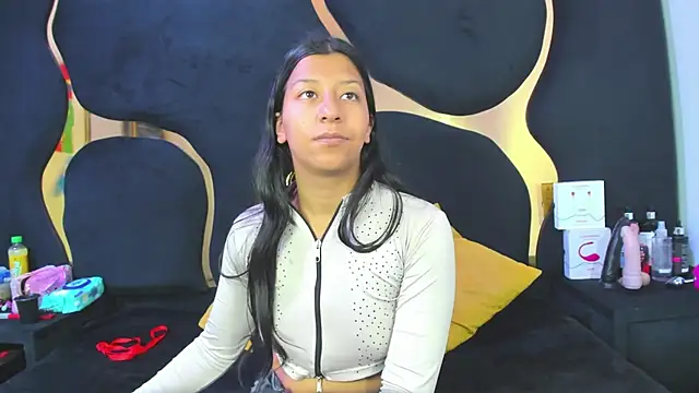 Snapshot of Vaneline2 chatting on 07/11/26, 02:42 Vaneline2 online show from 07/11/26, 02:42