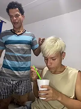 Snapshot of MaxyRyan chatting on 02/22/26, 06:13 MaxyRyan online show from 02/22/26, 06:13