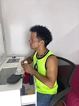 MaxyRyan online show from 03/06/26, 12:12