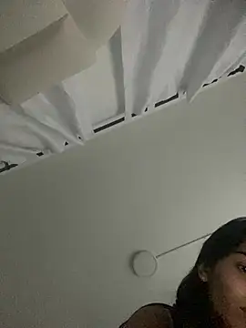 Mia rivers   online show from 06/25/26, 07:51