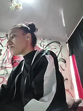 Snapshot of CharlotteKravizz chatting on 02/26/26, 07:57 CharlotteKravizz online show from 02/26/26, 07:57