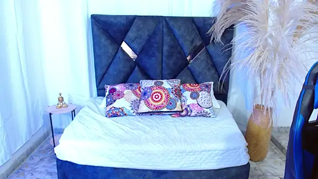 nikoo 18 online show from 02/09/26, 01:26