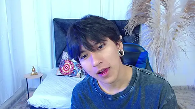 nikoo 18 online show from 02/11/26, 01:27