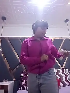 Maggyx online show from 04/23/26, 01:24