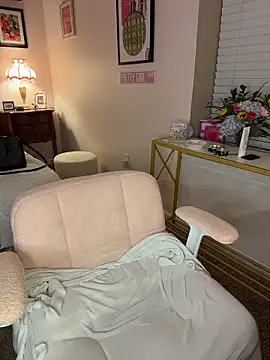 mooviebaby online show from 04/23/26, 03:41