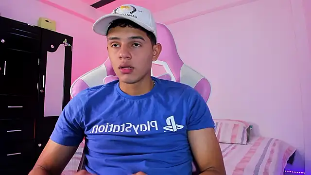 Snapshot of Adrian_Prime_ chatting on 02/13/26, 06:48 Adrian Prime online show from 02/13/26, 06:48