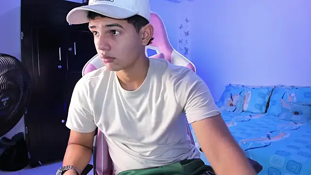 Snapshot of Adrian_Prime_ chatting on 02/25/26, 08:07 Adrian Prime online show from 02/25/26, 08:07