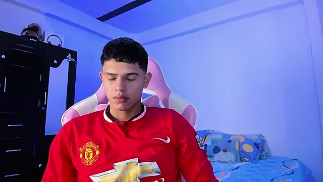 Snapshot of Adrian_Prime_ chatting on 02/26/26, 06:40 Adrian Prime online show from 02/26/26, 06:40