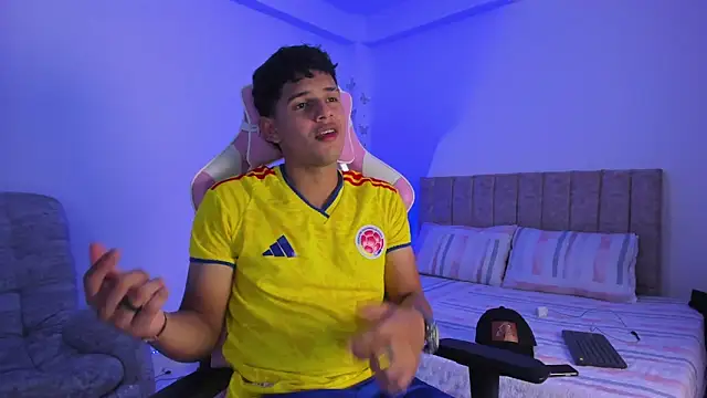 Adrian Prime  online show from 04/22/26, 07:04