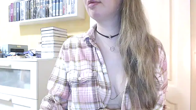 Tasiya online show from 02/22/26, 07:45