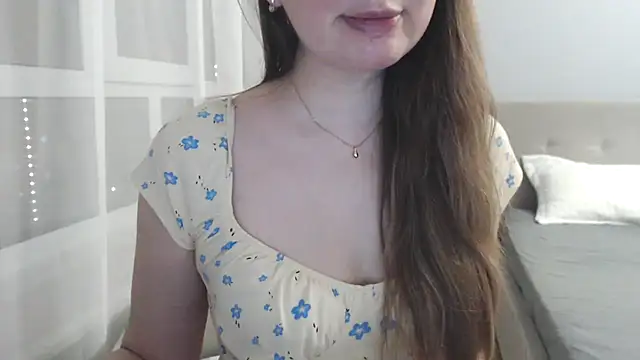 Snapshot of Tasiya chatting on 07/24/26, 08:18 Tasiya online show from 07/24/26, 08:18
