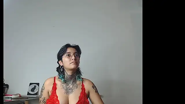 Snapshot of Ivyravens chatting on 02/14/26, 11:23 Ivyravens online show from 02/14/26, 11:23