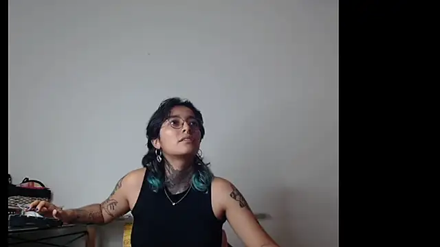 Snapshot of Ivyravens chatting on 02/16/26, 11:34 Ivyravens online show from 02/16/26, 11:34