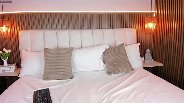 LisaLain online show from 03/02/26, 12:12