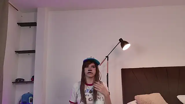 Snapshot of Raven_OA chatting on 02/25/26, 12:26 Raven OA online show from 02/25/26, 12:26