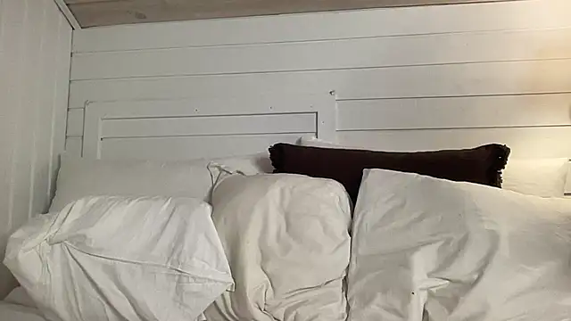 NoahhSkye online show from 02/09/26, 09:19