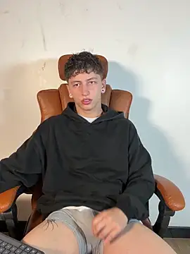 ARON LUXX online show from 03/16/26, 06:34