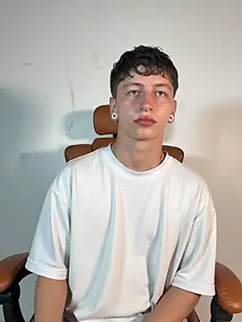 ARON LUXX online show from 03/19/26, 11:20