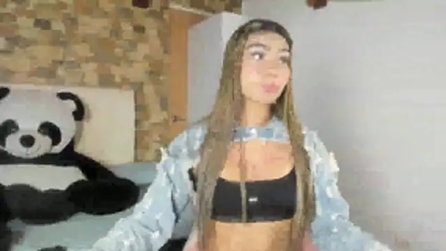 Snapshot of khaimi_ chatting on 02/27/26, 09:04 khaimi online show from 02/27/26, 09:04