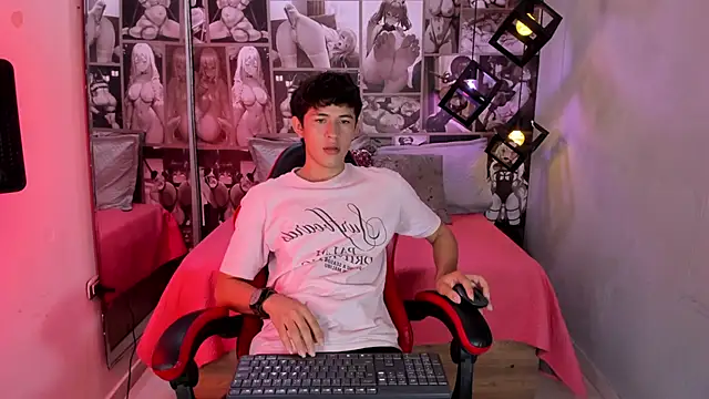 Snapshot of Christian_Foxx chatting on 02/21/26, 01:23 Christian Foxx online show from 02/21/26, 01:23