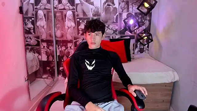 Christian Foxx online show from 04/28/26, 01:49