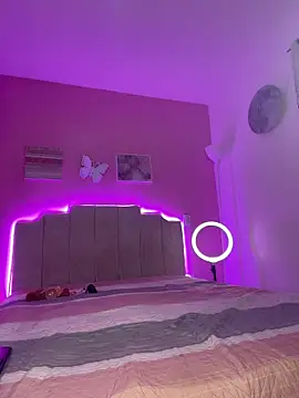 SofiaSiren online show from 04/11/26, 02:05