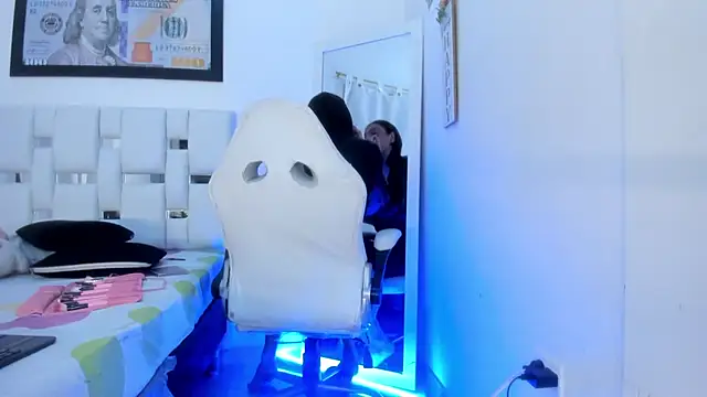 Snapshot of isabellalovestory chatting on 02/10/26, 05:11 isabellalovestory online show from 02/10/26, 05:11