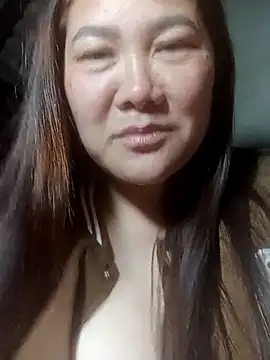 Snapshot of bongtuyet11 chatting on 02/20/26, 12:16 bongtuyet11 online show from 02/20/26, 12:16